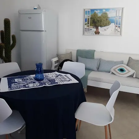 Pine House Santorini 150 Meters From Sea. וילה *