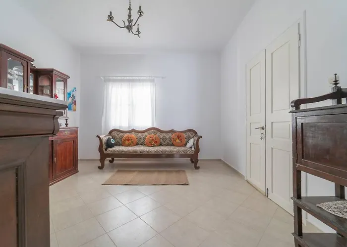 Villa Pine House Santorini 150 Meters From Sea.