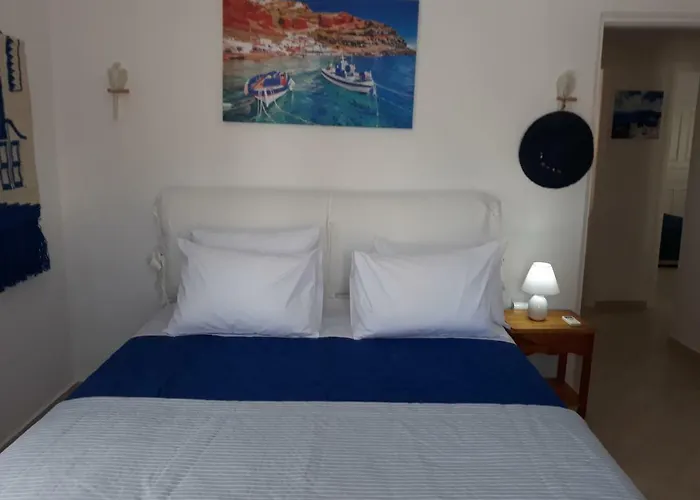 Pine House Santorini 150 Meters From Sea. Villa