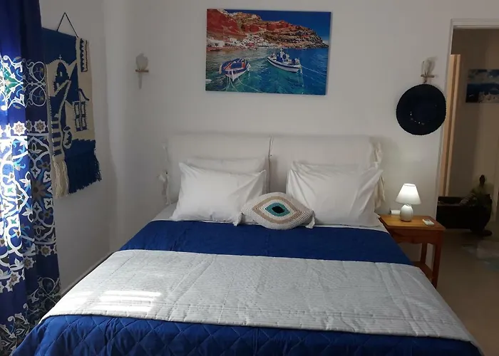 Pine House Santorini 150 Meters From Sea. Villa